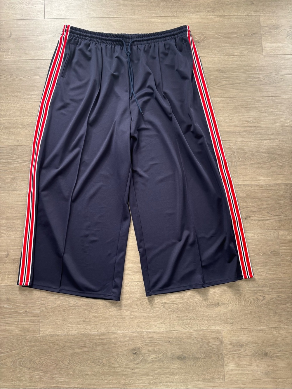 ✨ NWT Sugarlips Curve Wide-Leg Track Pants ✨